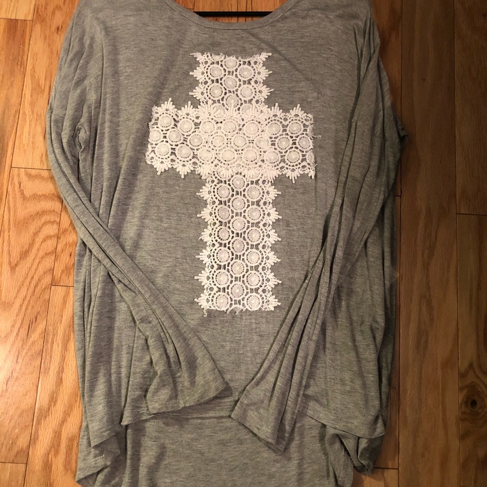 Cross shirt size small